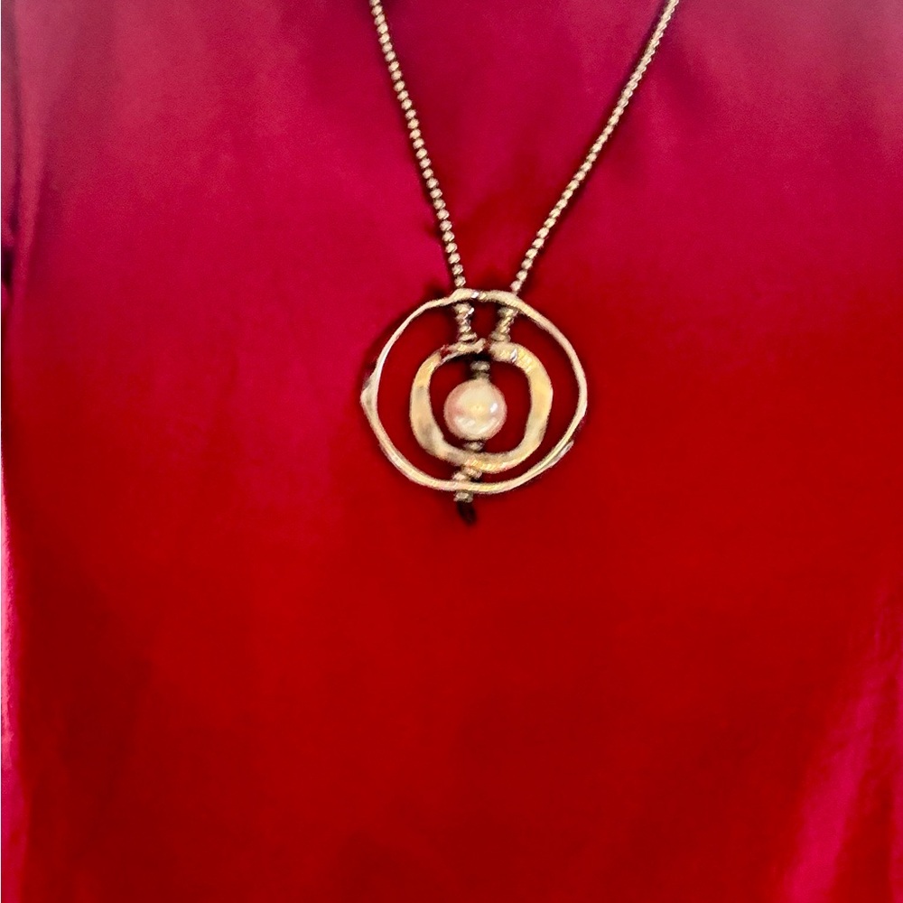 Elegant UNO de 50 Pendant Necklace
